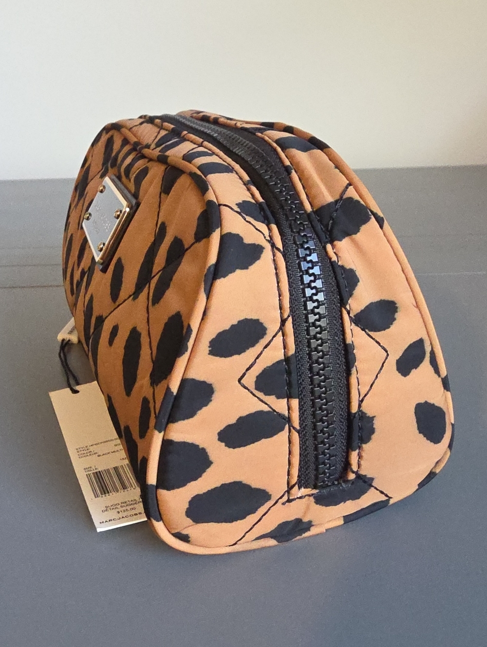 MARC JACOBS NEW YORK NWT Leopard Print Quilted Nylon Cpsmetic Bag - Picture 8 of 12